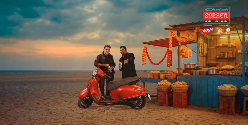 Zakir Khan And Saurabh Dwivedi With Chetak Screen Awards